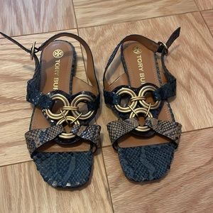 Tory Burch Snake Skin 3 Ring Sandal Size 7
